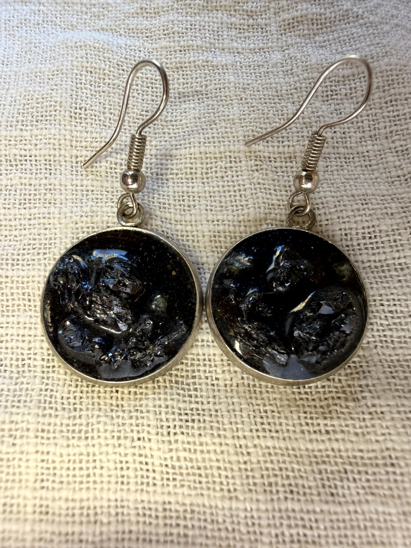 Pendientes artesanal en acero inoxidable plateado inspirada en Tenerife